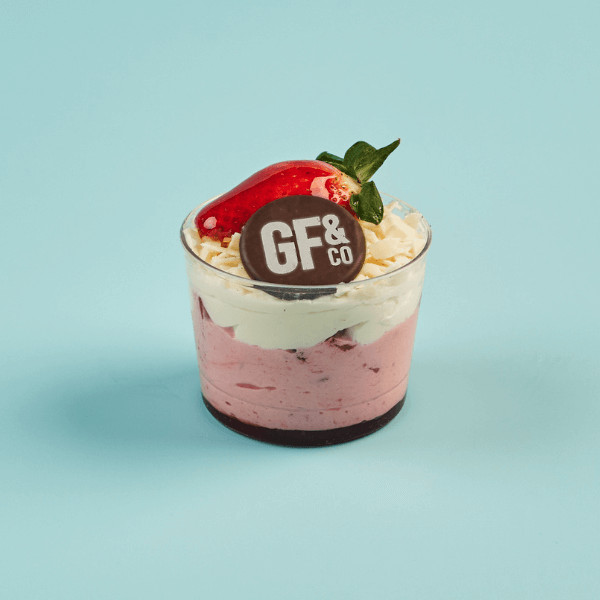 postre de fresas con nata mousse de fresas