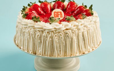 La Tarta de Fresa, nata y bizcocho definitiva